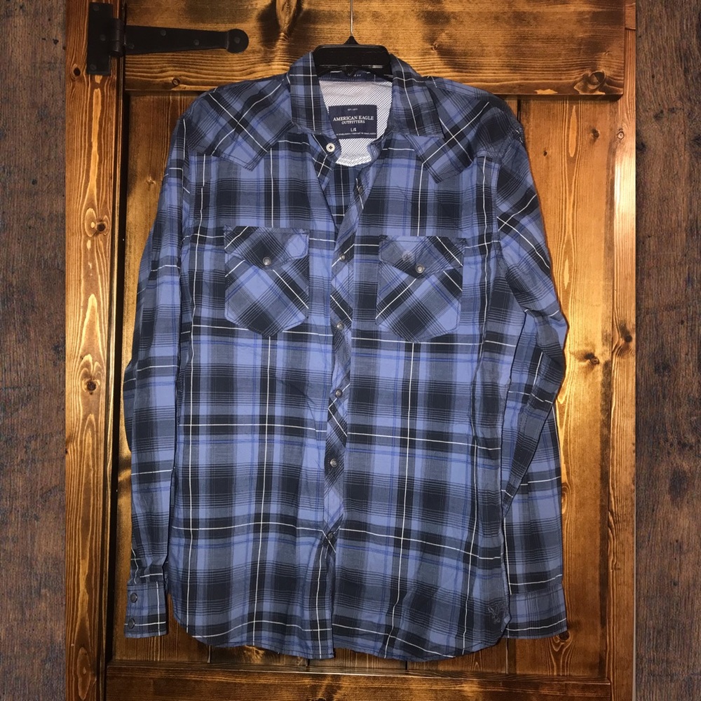 ❌SOLD❌Men’s AE Plaid Pearl Snap Button Up